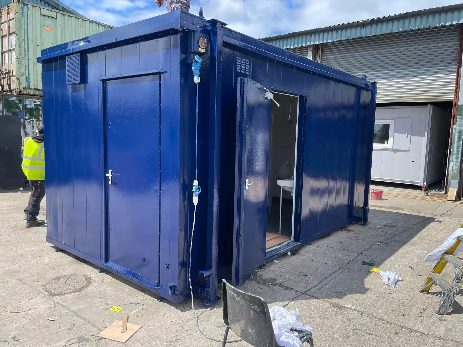 16ft x 9ft 3 + 1 Toilet Block Shipping Container - Image 5