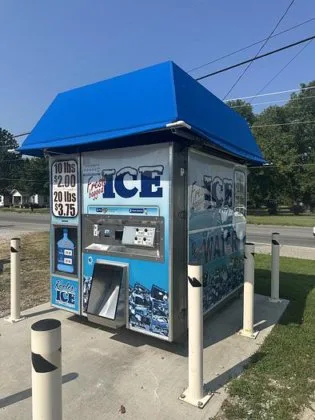 2023 Kooler Ice IM1500 Ice & Water Vending Machine - Image 3