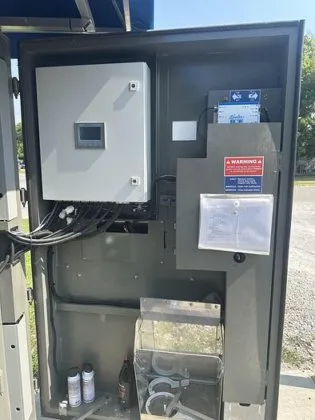 2023 Kooler Ice IM1500 Ice & Water Vending Machine - Image 10
