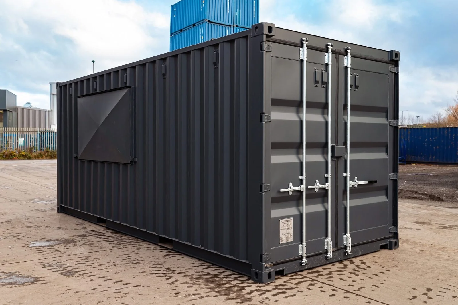 20ft Customised Container Kiosk – Fully Converted & Ready to Use - Image 4