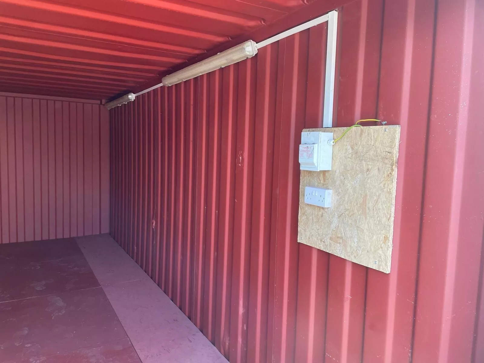 20ft x 8ft Anti-Vandal Storage Container for Sale - Image 3