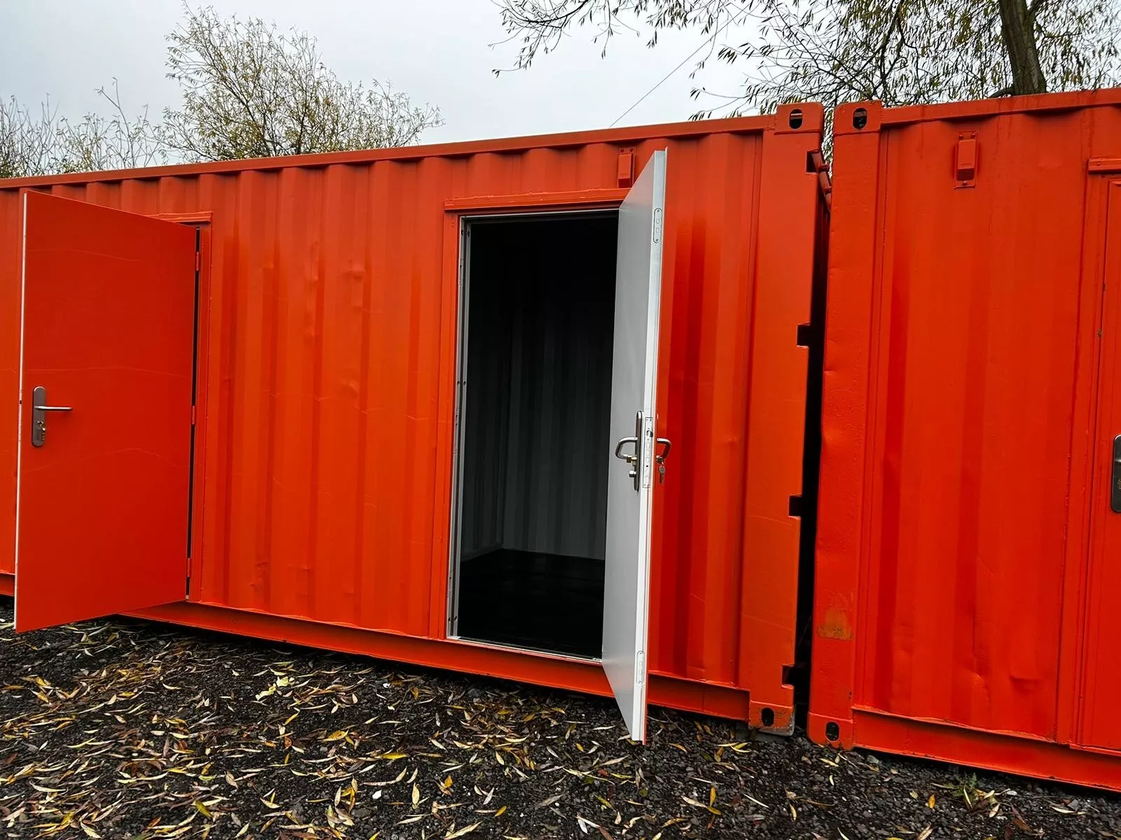 40ft x 8ft shipping container Multistore - Image 3