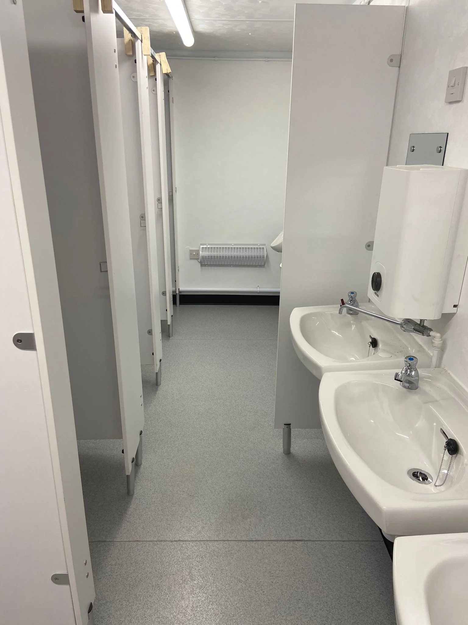 4+1 Steel Toilet Cabin 20ft x 9ft for Sale - Image 3