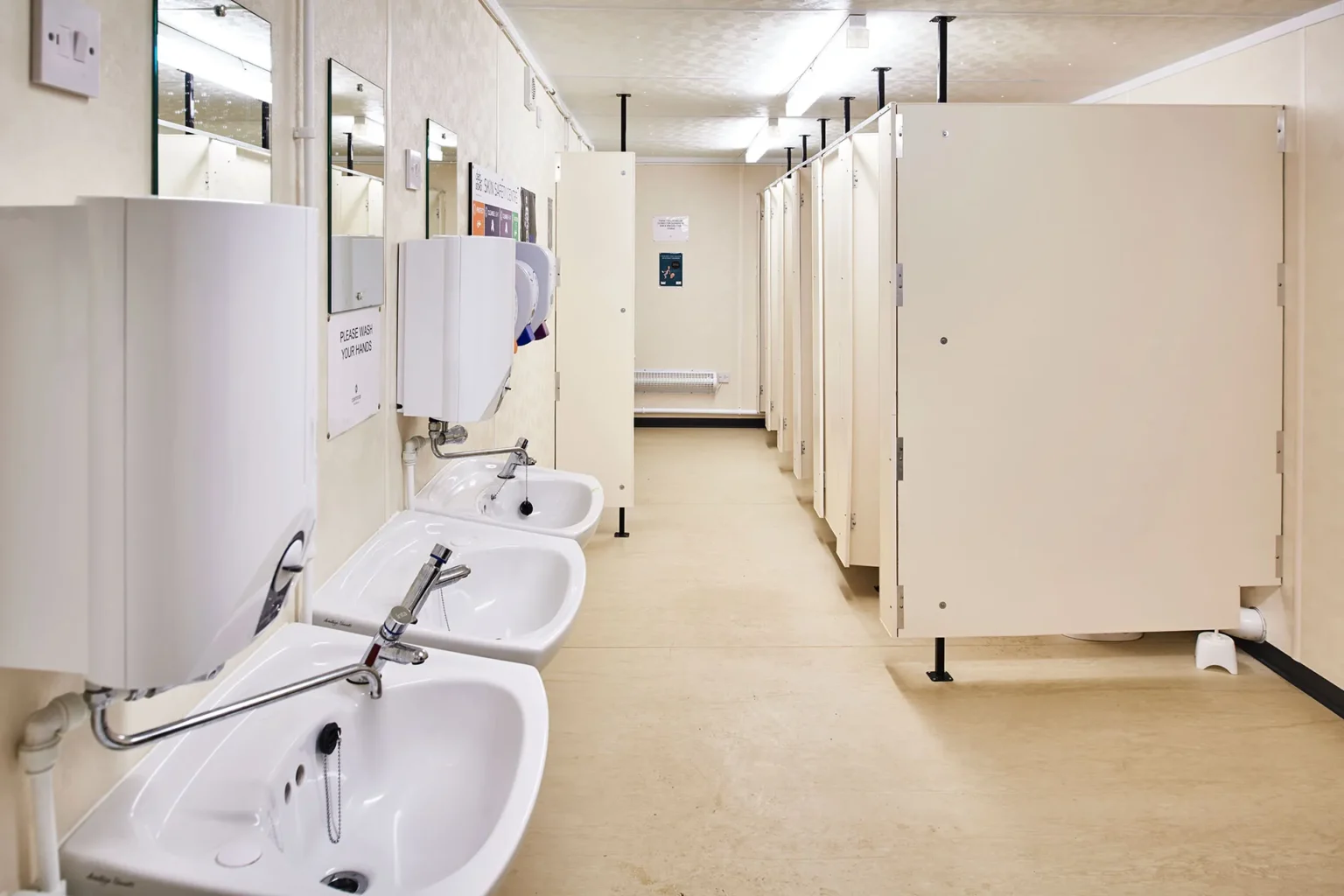 6+1 Steel Toilet Cabin for Sale - Image 2