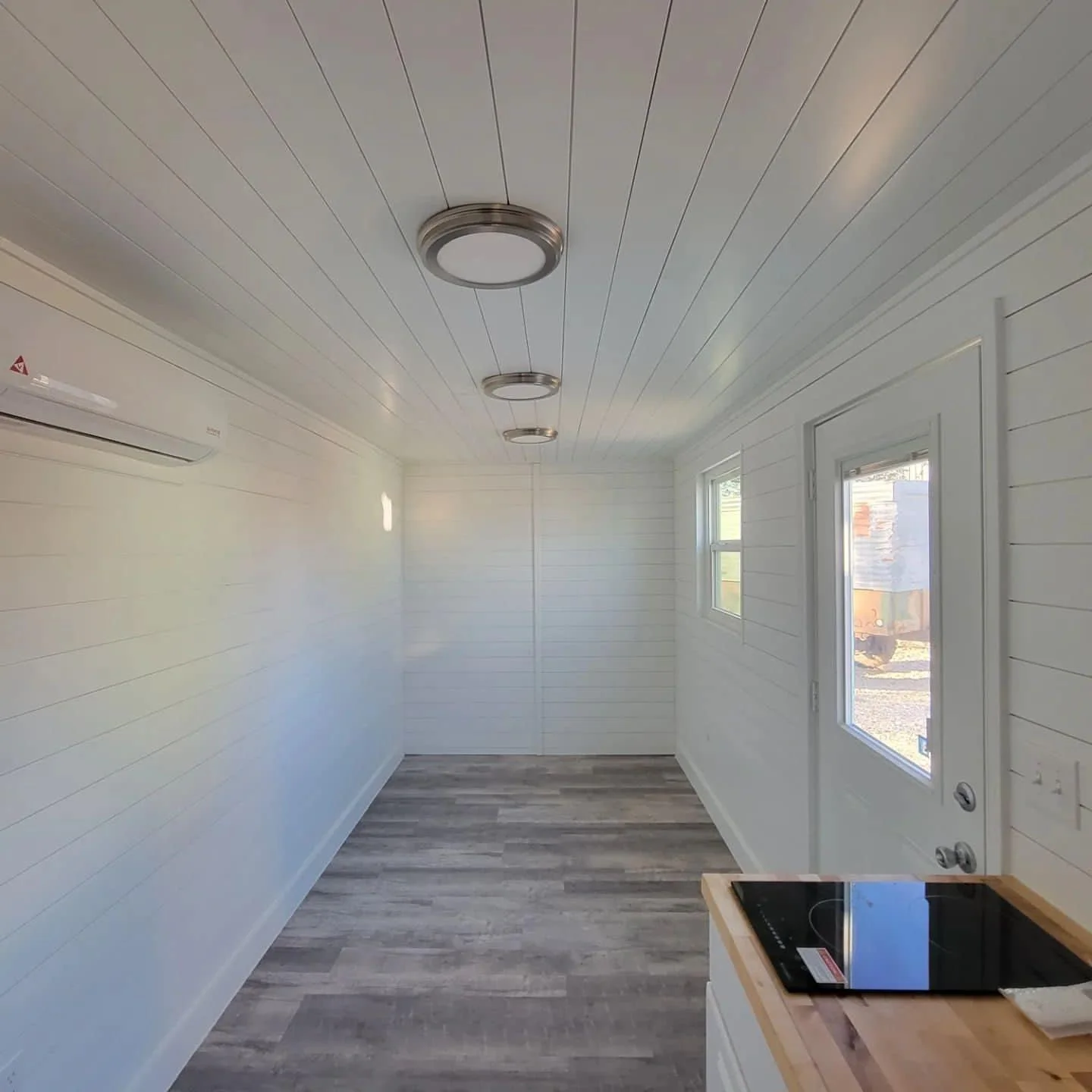 Custom 20ft Shipping Container House for Sale - Image 3