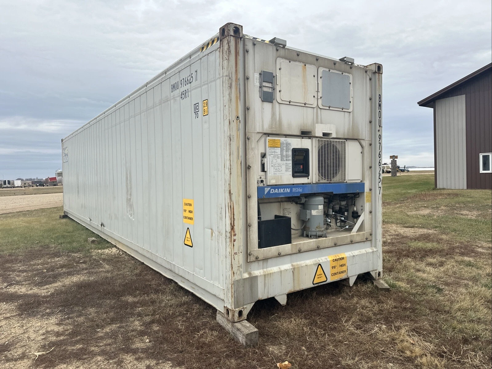 Daikin 40ft Refrigerated Shipping Container (Reefer) - Image 4