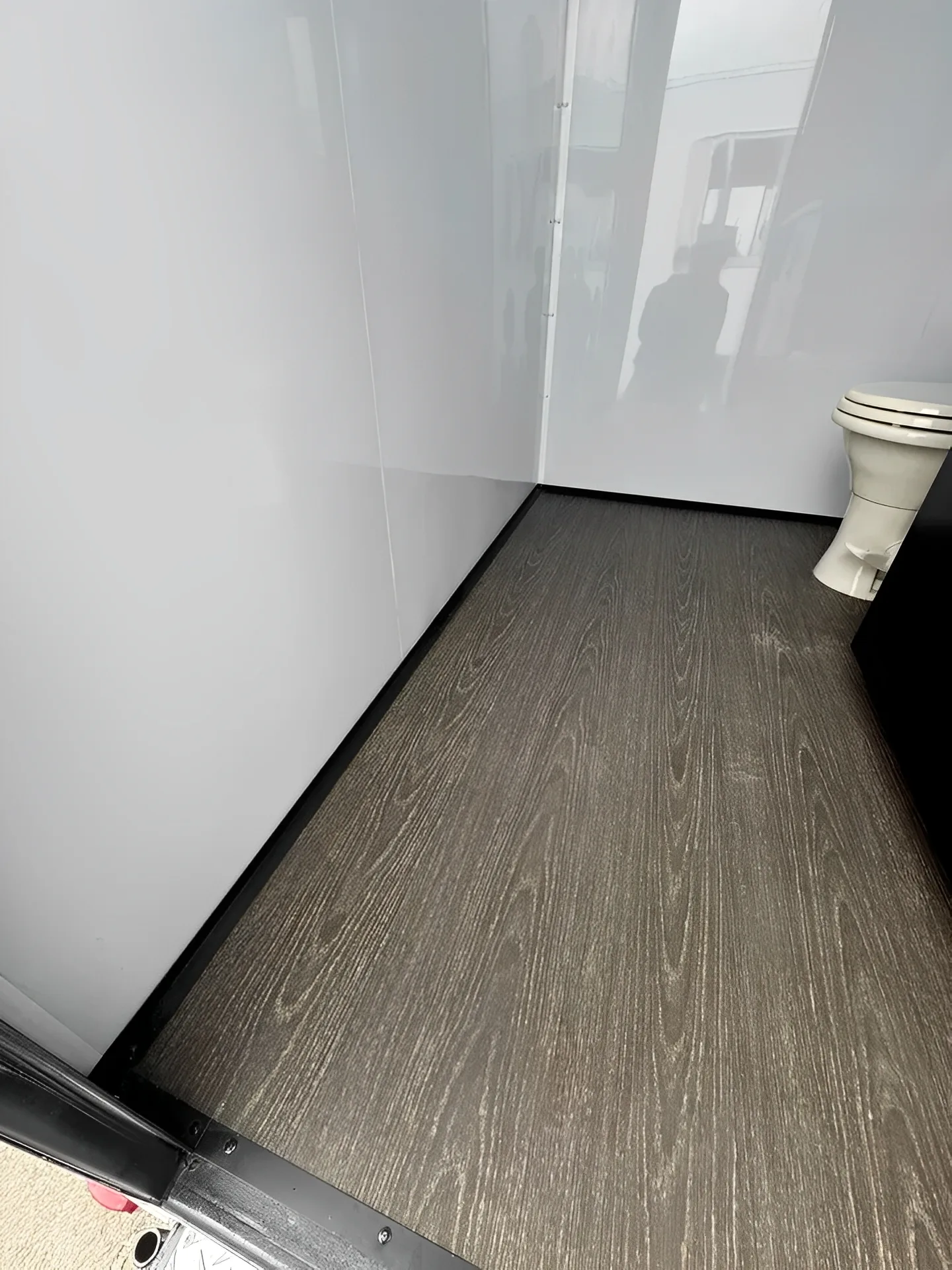 Upscale 2 Station Portable Restroom Trailer 7ft x 14ft - Image 9
