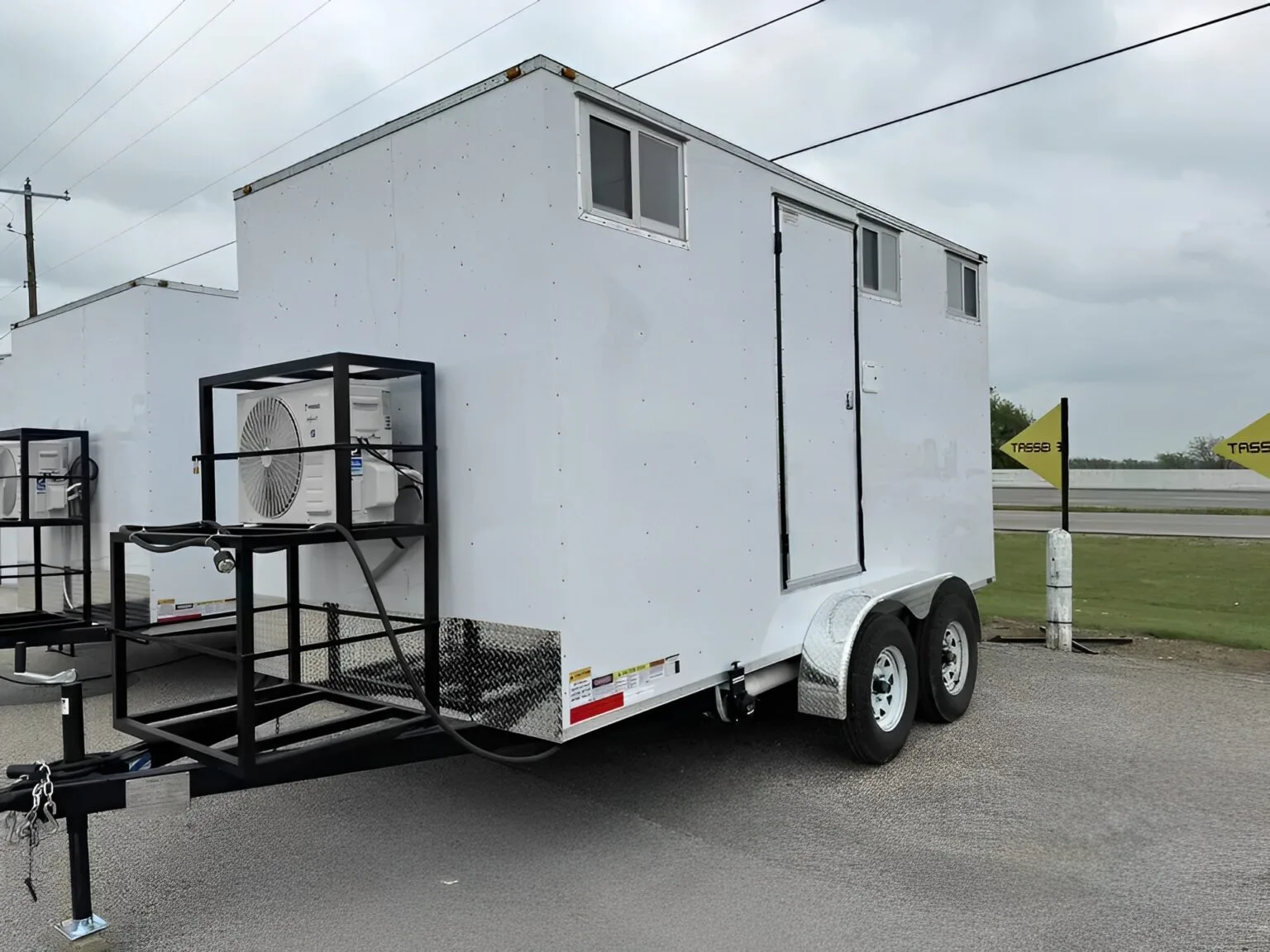 Upscale 2 Station Portable Restroom Trailer 7ft x 14ft - Image 2